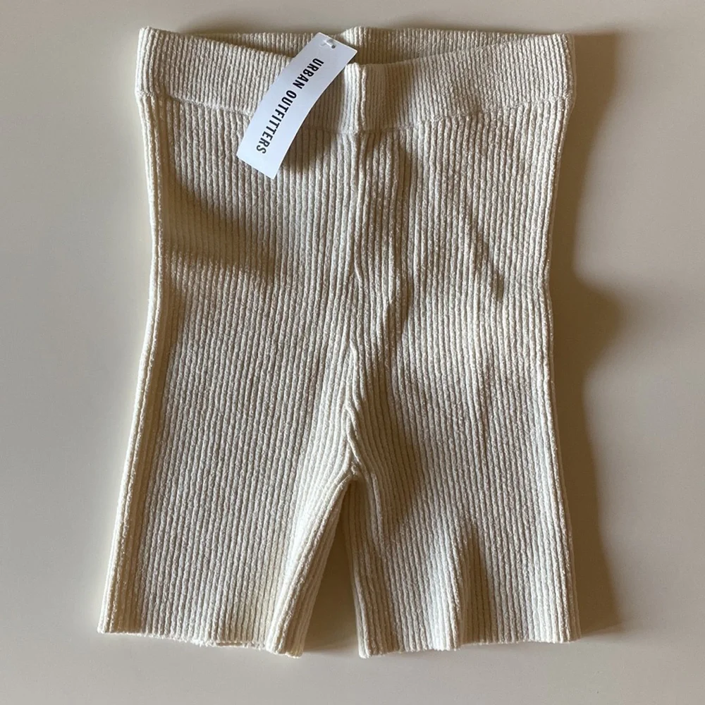 NWT Urban Outfitters Crop Top + Bike Shorts M Knit Set Cream - Picture 7 of 9